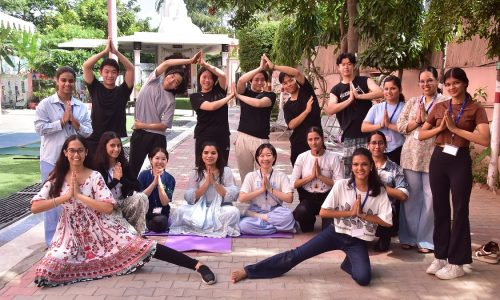 Gulabi_student_exchange_yoga